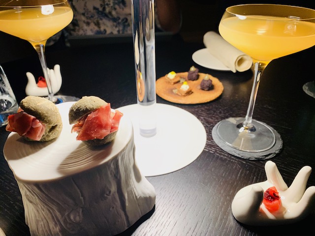 il cocktail Vitium e gli amuse bouche - Photo Credits @isabellaradaelli