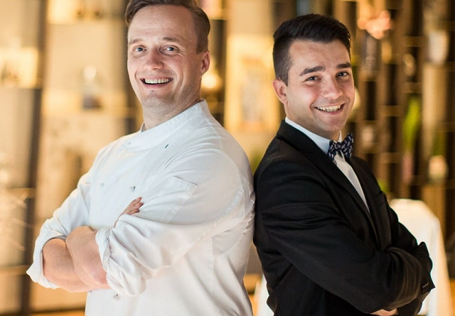 da sinistra lo chef Michael Mayr e il maître Matteo Lattanzi