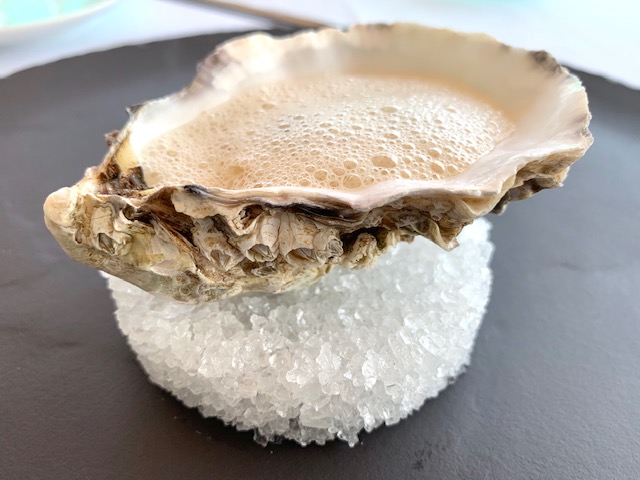 ostrica photo credit @isabellaradaelli