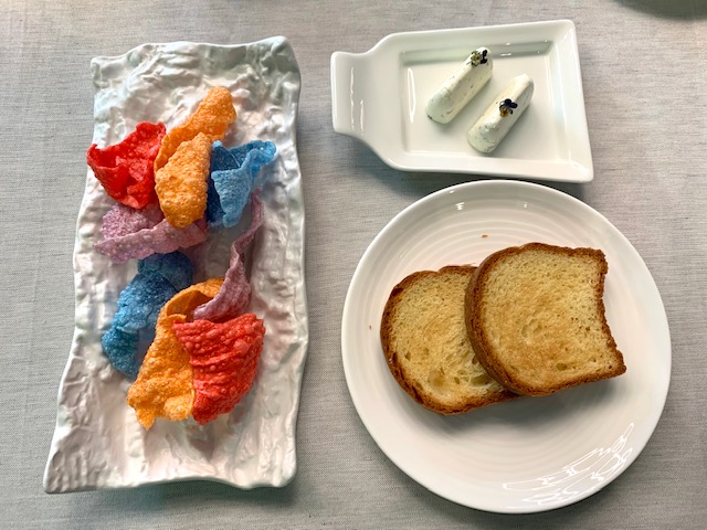 chips colorate, gianduiotti di burro e pan brioche