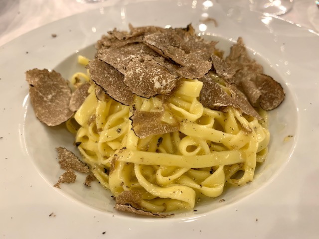 tagliolini con tartufo nero