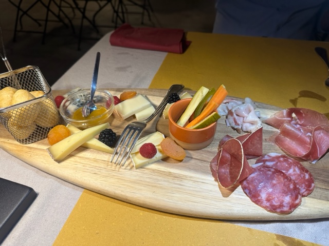 Osteria degli Amici-tagliere salumi e formaggi