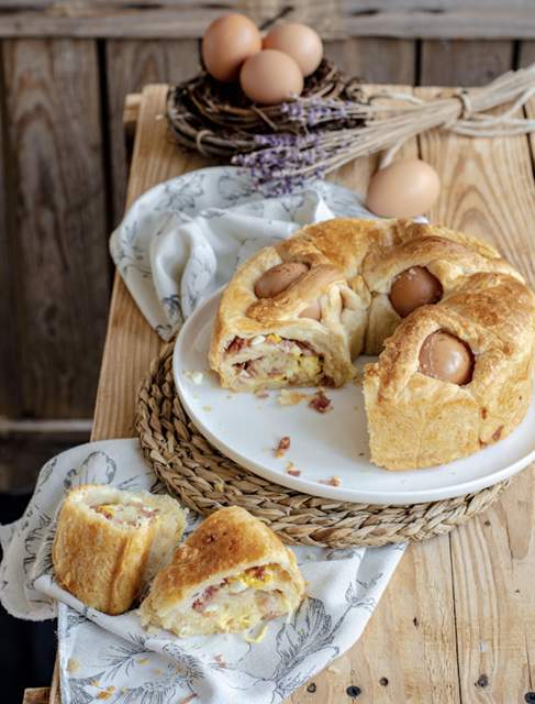 Casatiello napoletano