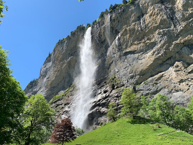 una delle 72 cascate di Lauterbrunnental - Photo Credits @isabellaradaelli