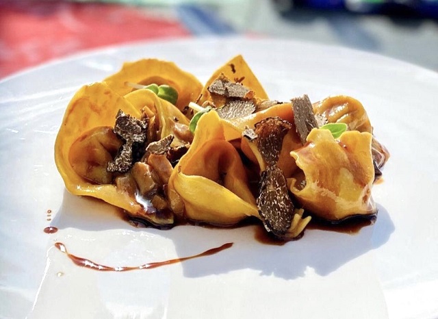 Tortelli con faraona, funghi procini e tartufo del Monte Baldo
