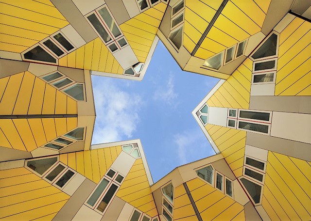 Cube houses Rotterdam - Heush