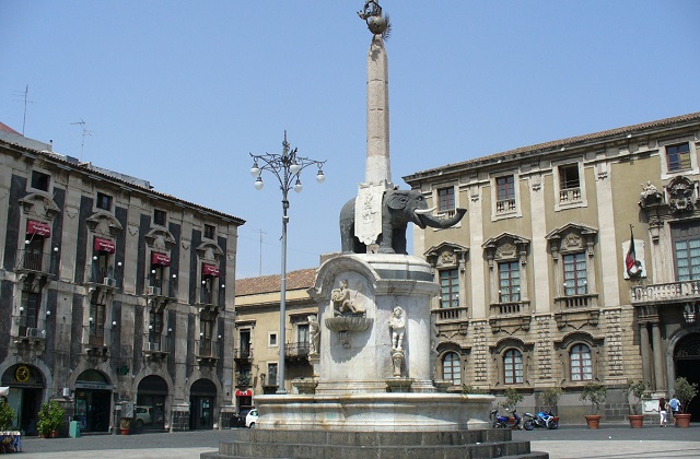 Catania - fontana dell'Elefante