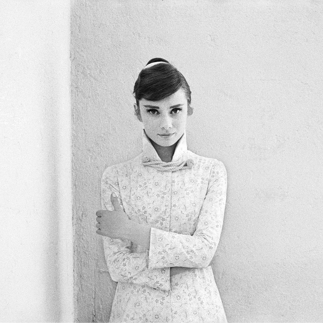 01_Audrey Hepburn for War and Peace_1955