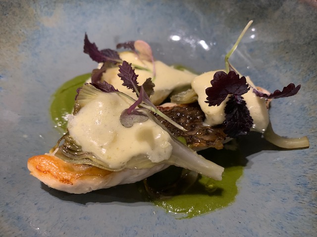 Dentice, carciofi, lattuga, beurre blanc