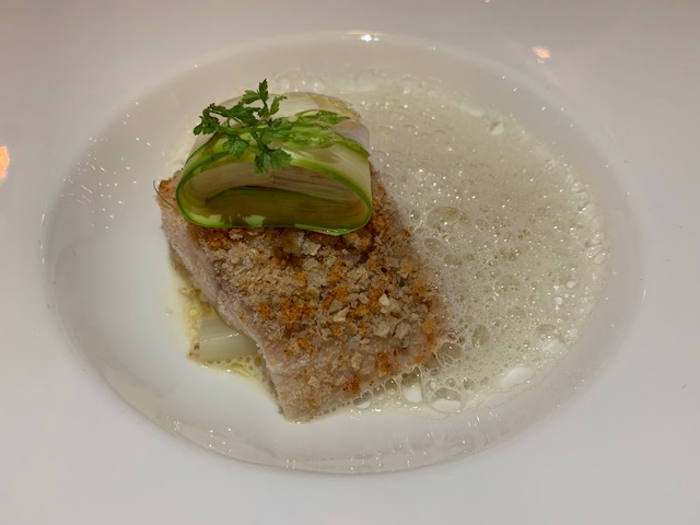 salmone alpino, asparago bianco, speck del contadino, puccia