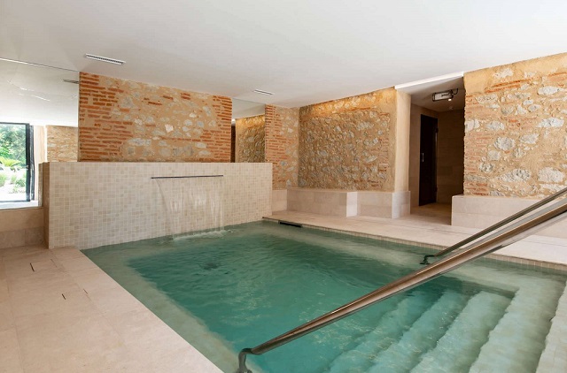 Revivo Wellness Resort, Château de Fiac