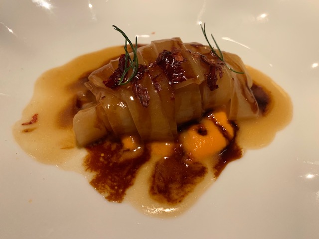 Rutabaga tagliatella di radice cotta in h20 di fagioli e peperone crusco fritto