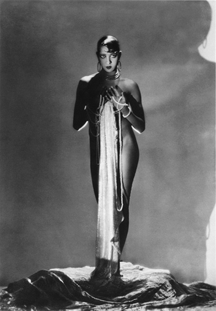 1_George Hoyningen-Huene, Josephine Baker, 1929, copyright George Hoyningen-Huene Estate Archives