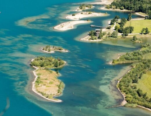 isole balneari Lorelei sul lago Urnersee