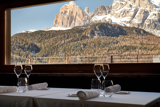Rosapetra Cortina_Relegance Collection -Vista Restaurant