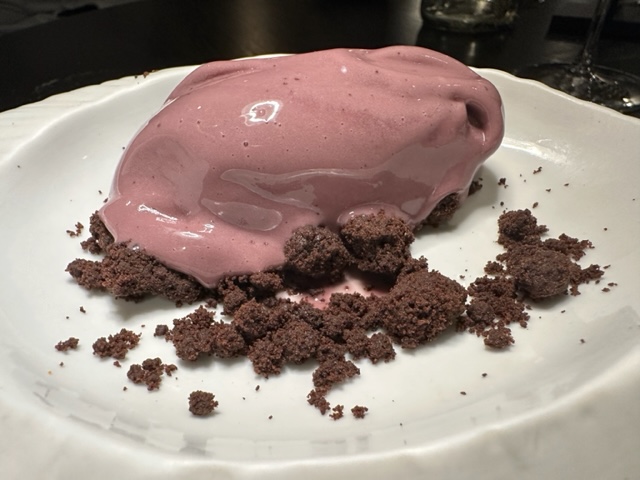 Atelier gelato al vin brûlé con crumble al cacao