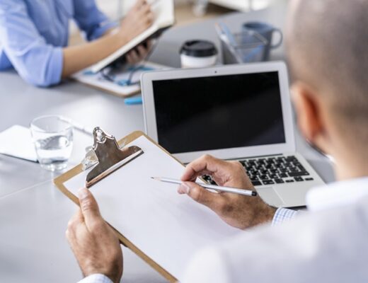 Normative e apertura del conto aziendale per l'ospitalità in Italia