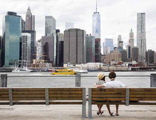 ityscape and East river, Manhattan, New York, USA, America